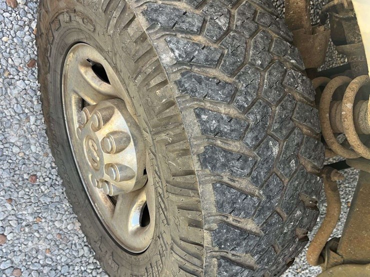 2004-dodge-ram-2500-image-16