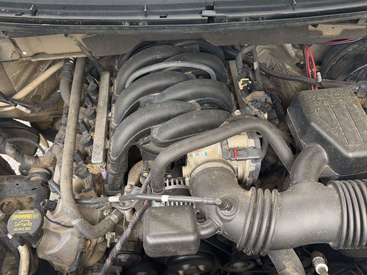 2010-ford-f150-image-25