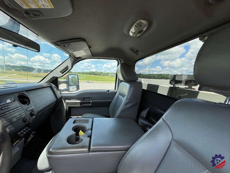 2013-ford-f550-image-67