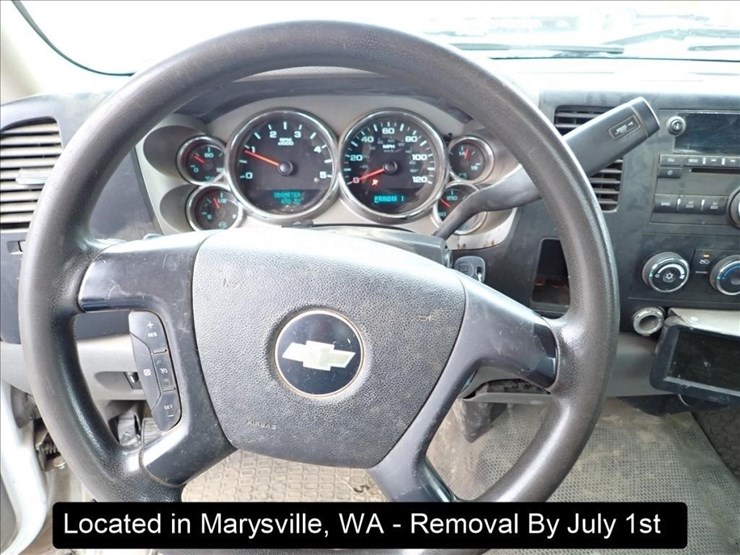 2009-chevrolet-3500-image-11