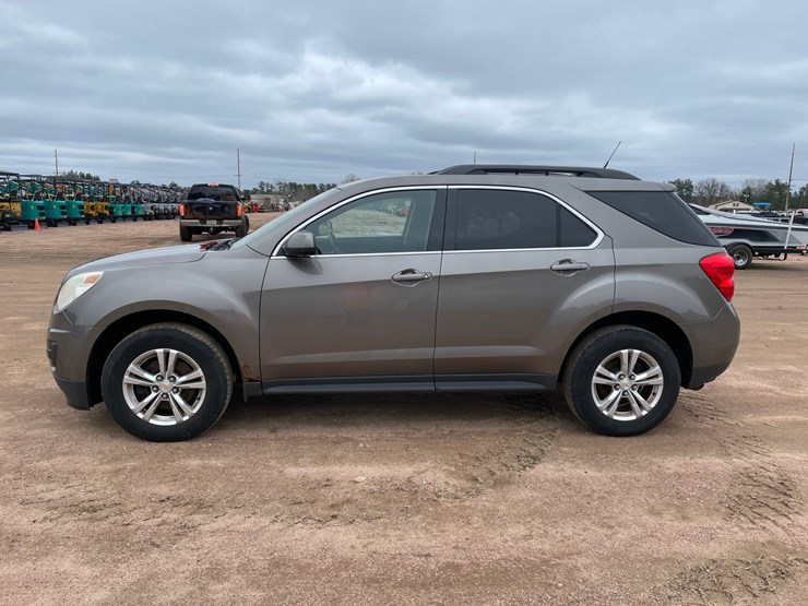 2012-chevrolet-equinox-lt-image-2