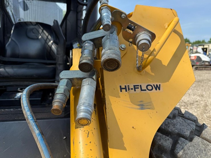 john-deere-270-image-11