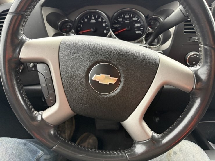 2009-chevrolet-silverado-2500-hd-lt-4x4-pickup-image-28