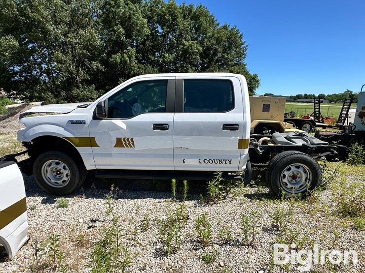 2020-ford-f150-xl-image-8