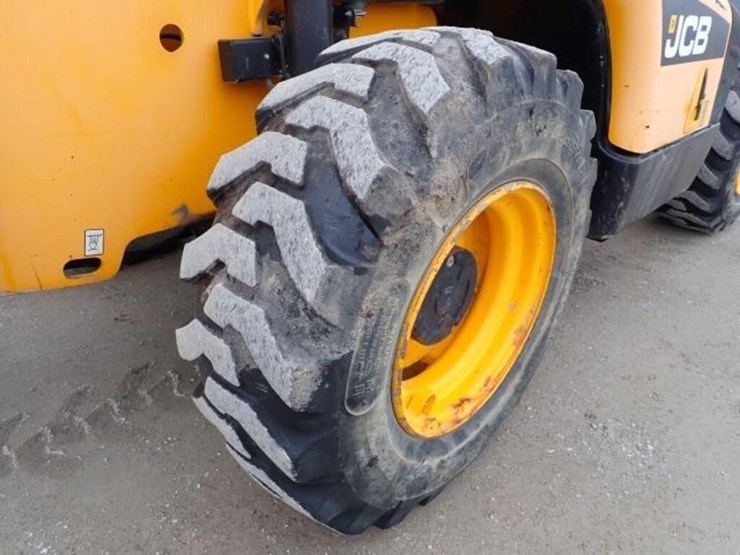 2010-jcb-510-56-image-75