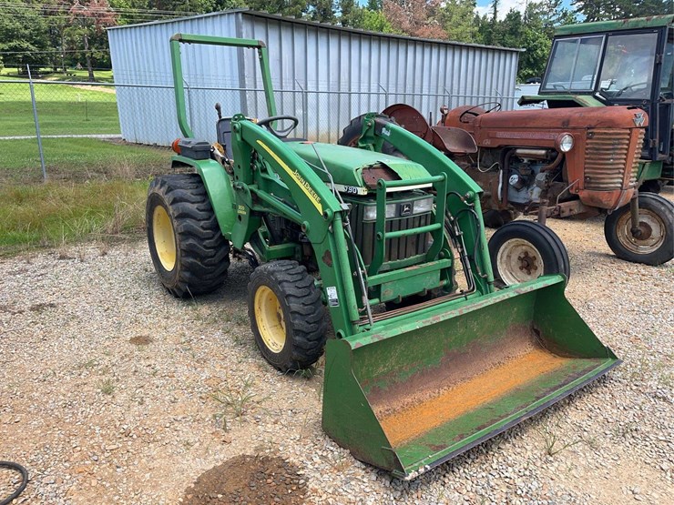 john-deere-790-image-1