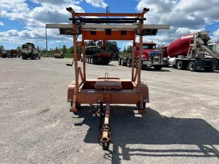 tow-behind-sign-board-image-4