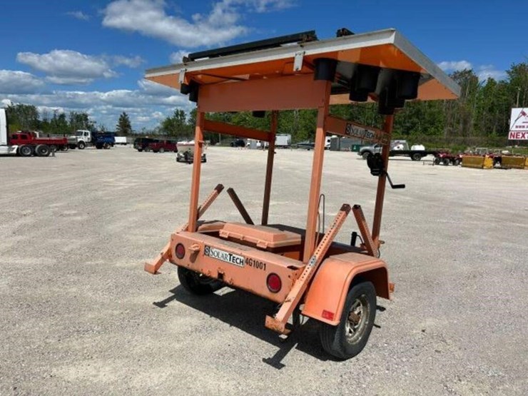 tow-behind-sign-board-image-5