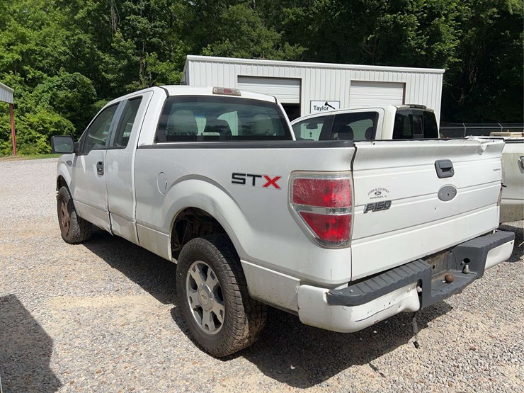 2010-ford-f150-image-15