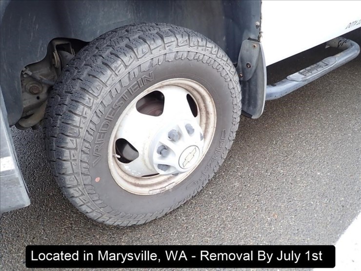 2009-chevrolet-3500-image-19