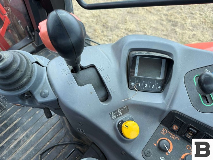 2021-kubota-m6-141-image-56