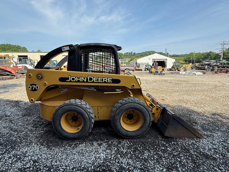 john-deere-270-image-5