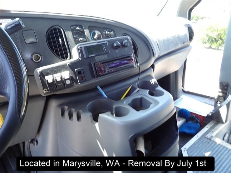 2006-ford-e450-image-3