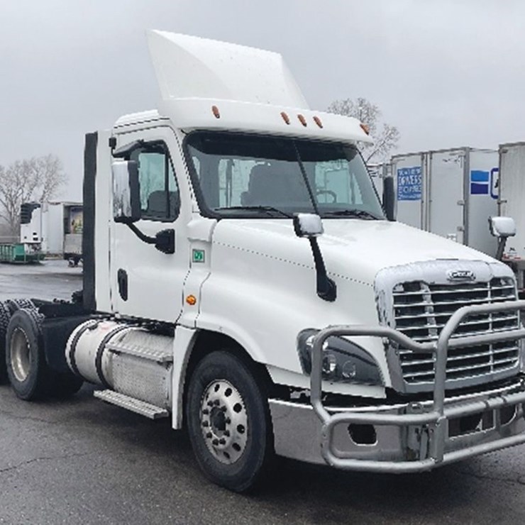 2018 FREIGHTLINER CASCADIA 125
