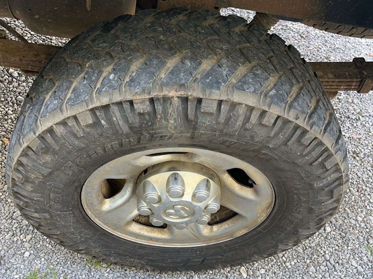 2004-dodge-ram-2500-image-19