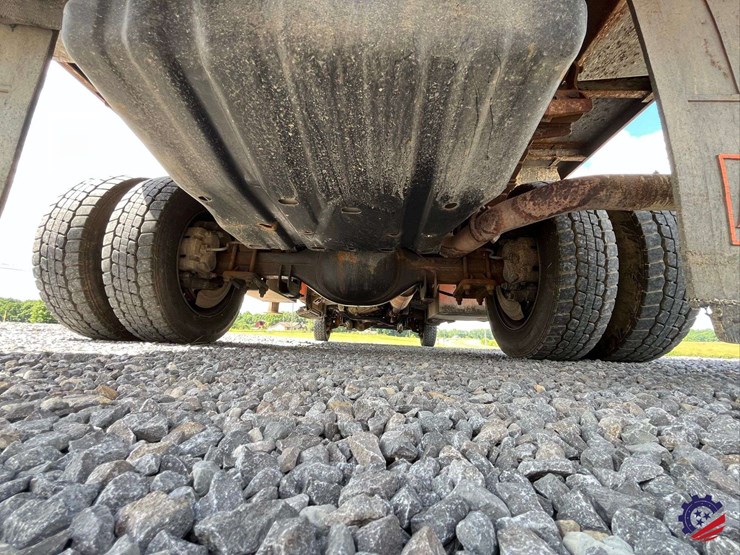 2015-ford-f550-image-34