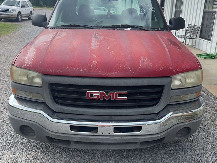 2003-gmc-sierra-1500-image-5