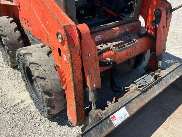 2018-kubota-ssv65-image-40