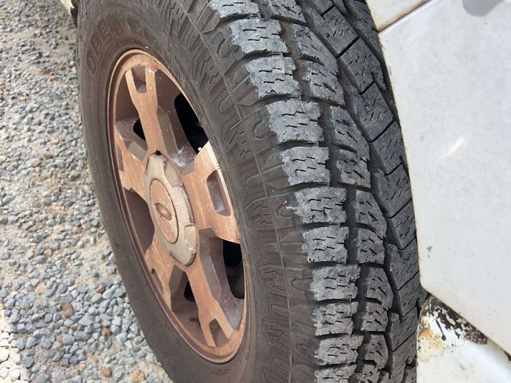 2010-ford-f150-image-19