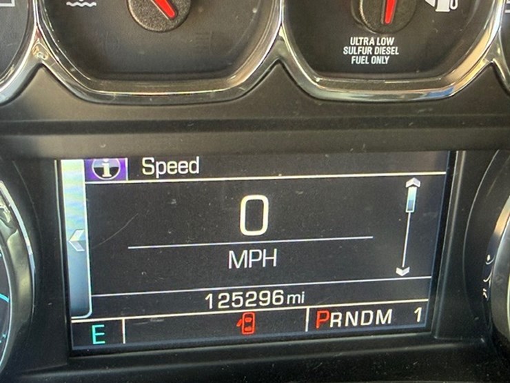 2015-chevrolet-silverado-3500-image-53