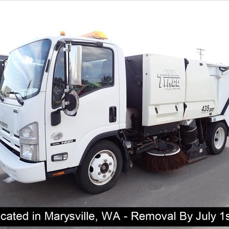 2010 ISUZU NQR