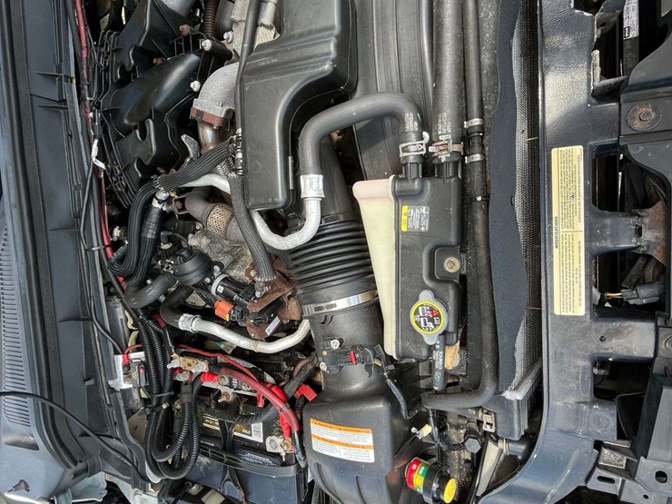 2013-ford-f550-image-51