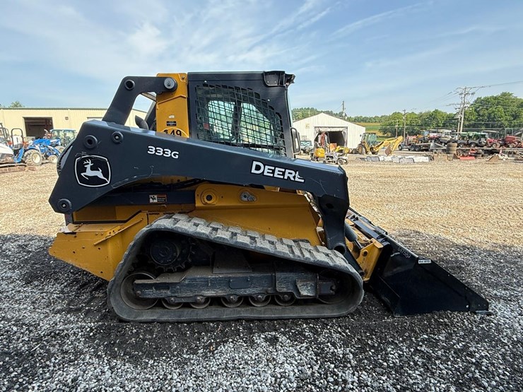 2023-deere-333g-image-5