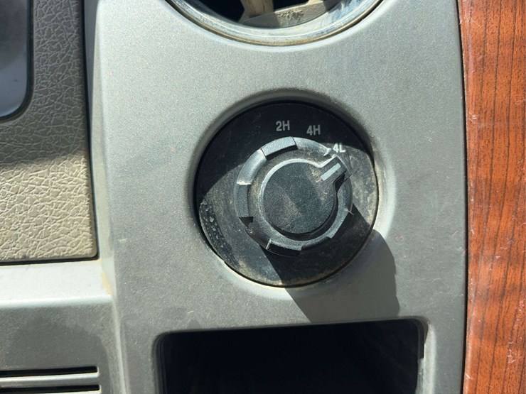 2010-ford-f150-image-21