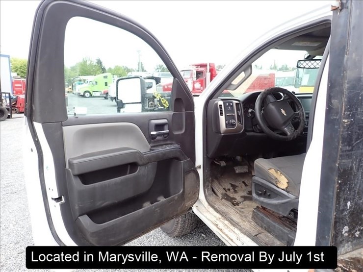 2016-chevrolet-3500-image-5