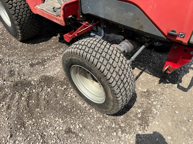 massey-ferguson-1230-image-9