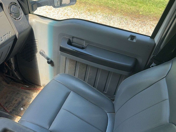 2016-ford-f350-image-12