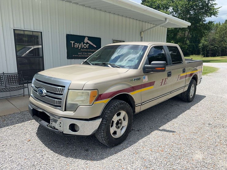 2010-ford-f150-image-1