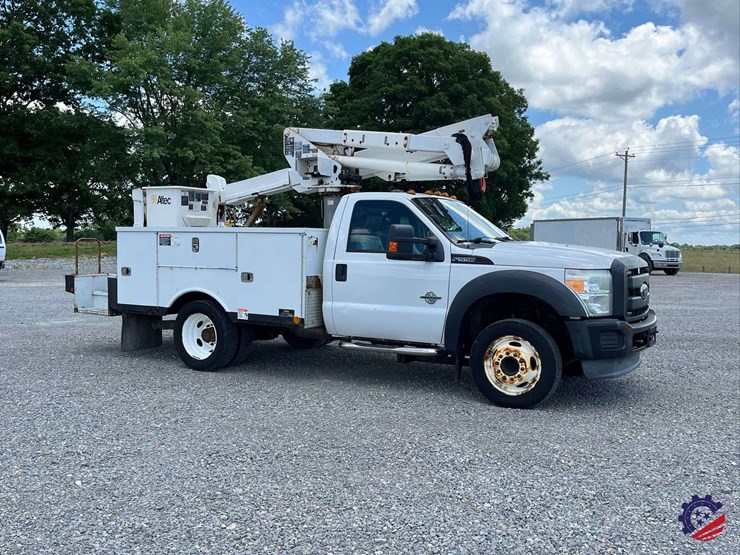 2013-ford-f550-image-4