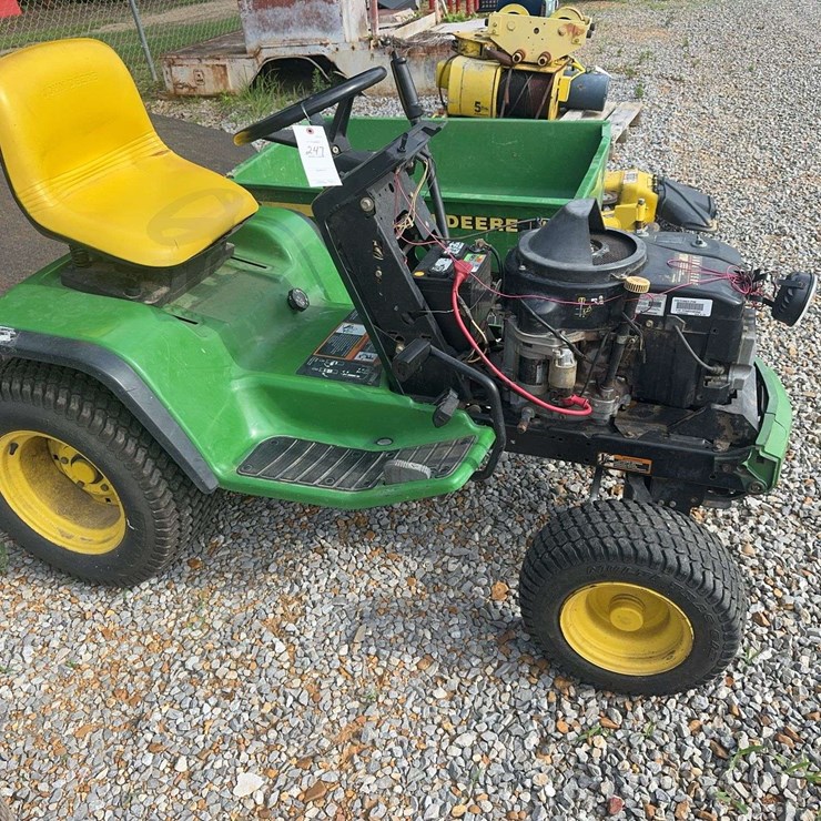 JOHN DEERE 275