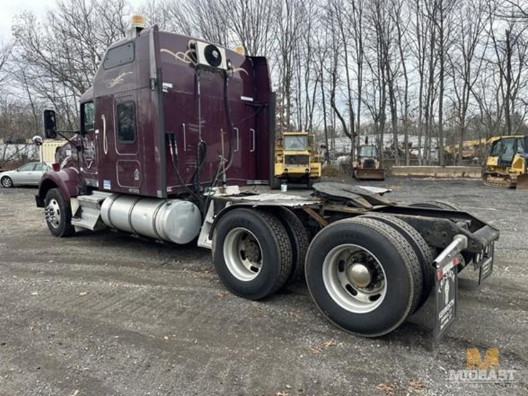 2014-kenworth-t800-image-3