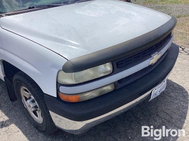 2001-chevrolet-silverado-1500-image-11