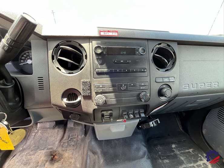2013-ford-f550-image-68