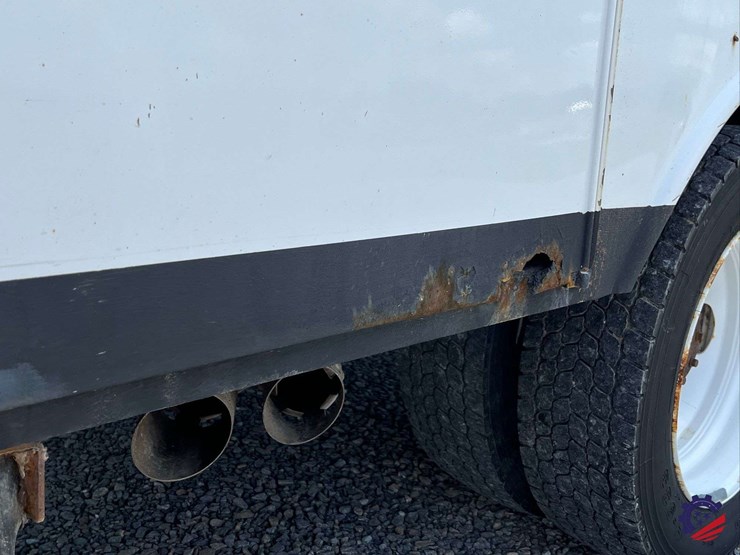 2013-ford-f550-image-26