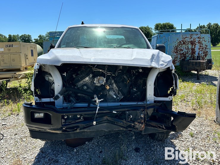 2020-ford-f150-xl-image-2