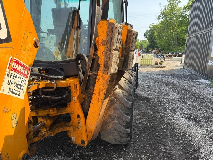 jcb-3cx14-image-13