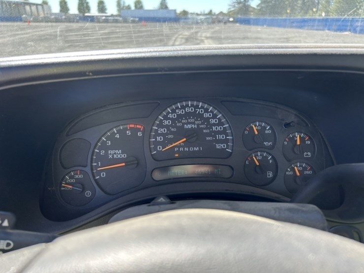 2006-chevrolet-silverado-3500-image-32