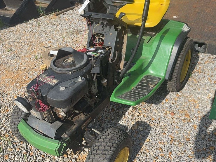 john-deere-275-image-3