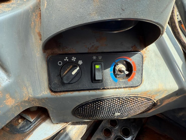 bobcat-t770-image-27