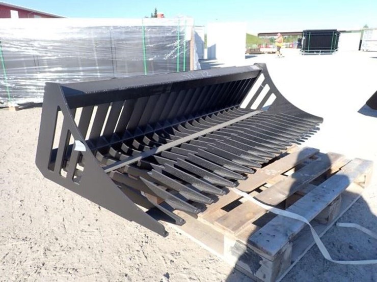 unused-greatbear-72-in.-skid-steer-rock-bucket-image-8