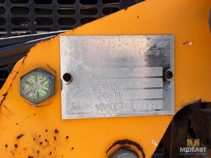 2012-caterpillar-cb54xw-image-7