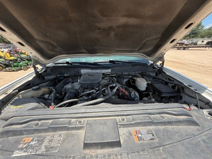 2015-chevrolet-silverado-3500-image-55