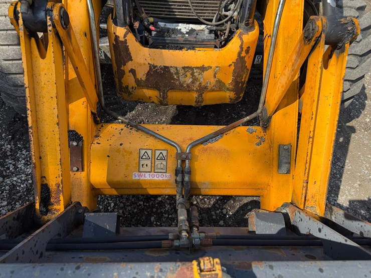 jcb-3cx14-image-10