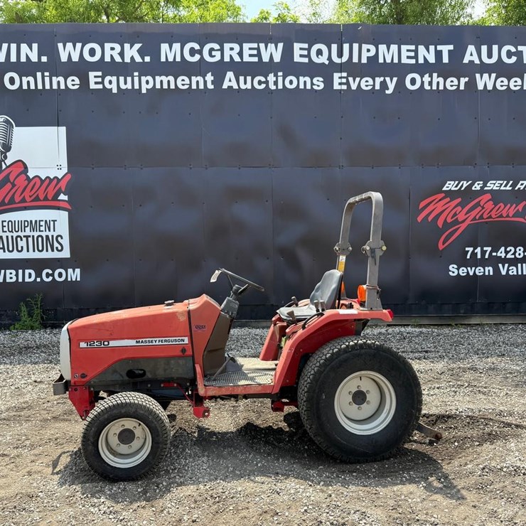 MASSEY-FERGUSON 1230