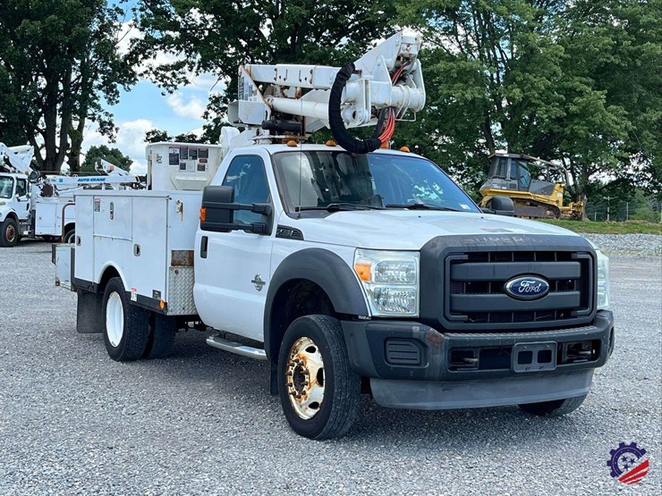 2013-ford-f550-image-9