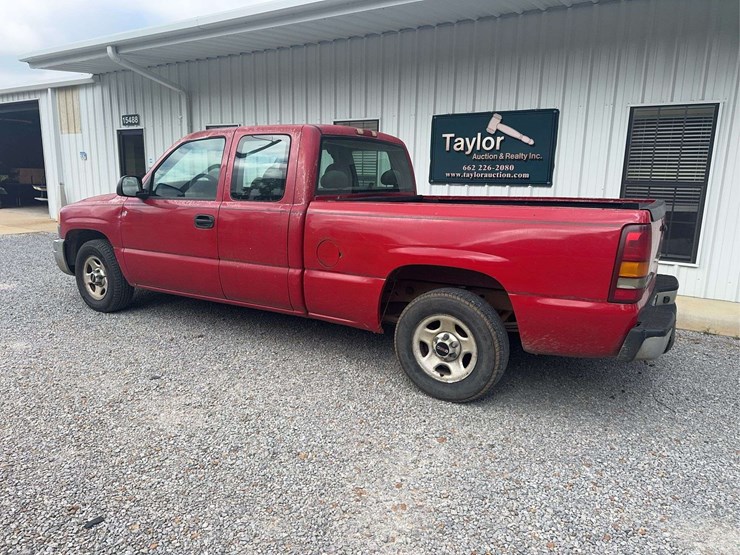 2003-gmc-sierra-1500-image-3